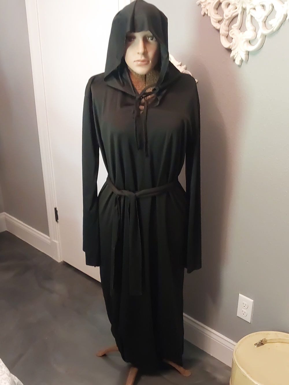 Amscan Black Hooded Costume Robe